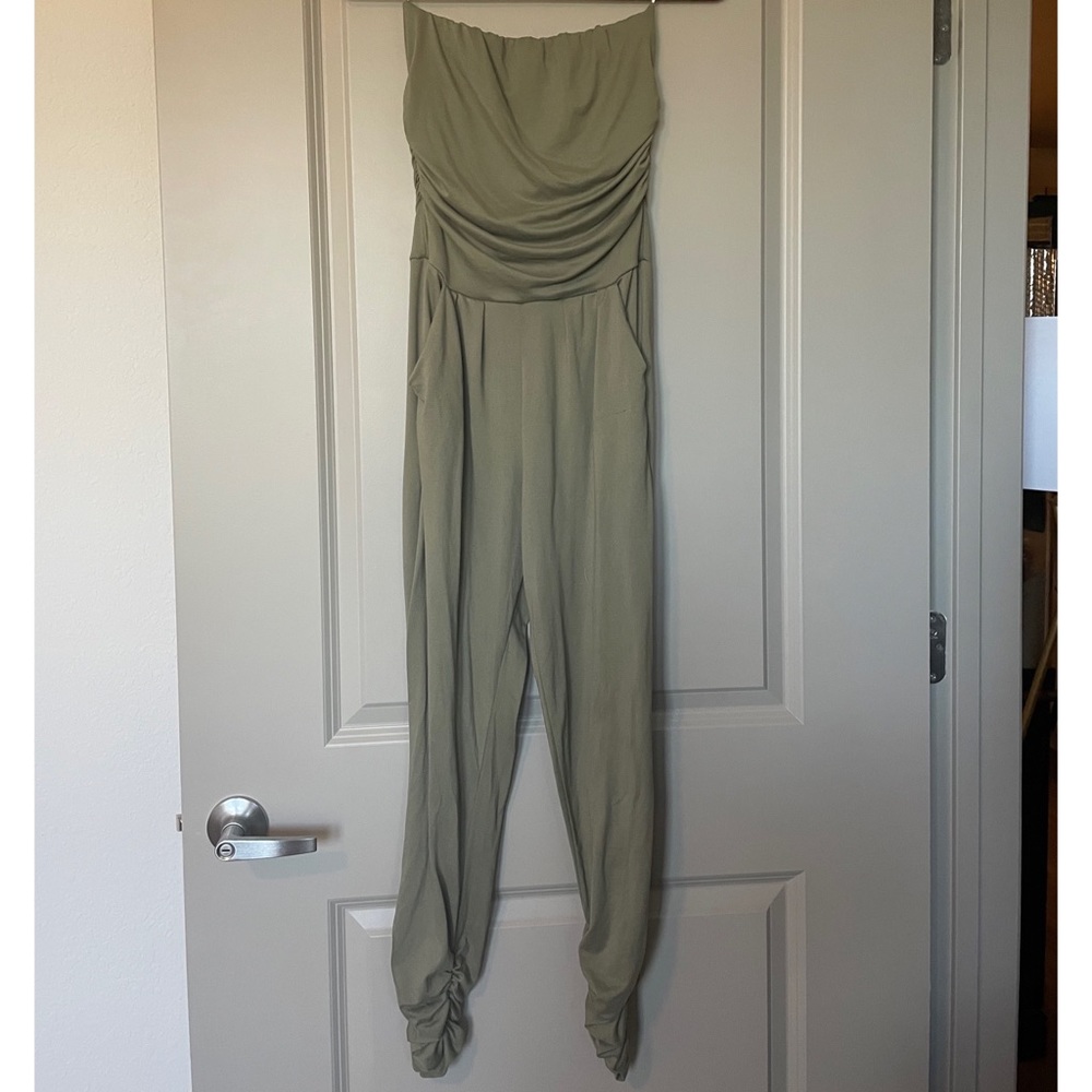 Streetwear society jumper, one piece olive green, size xs